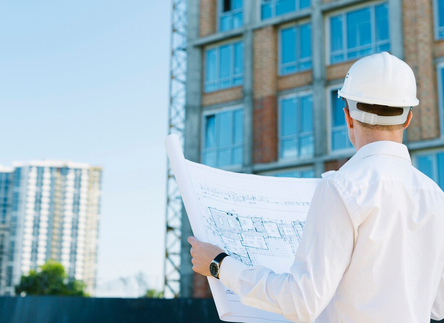 7 دورات تدريبية لا غنى عنها لكل مهندس مدني يسعى للتميز في 2025