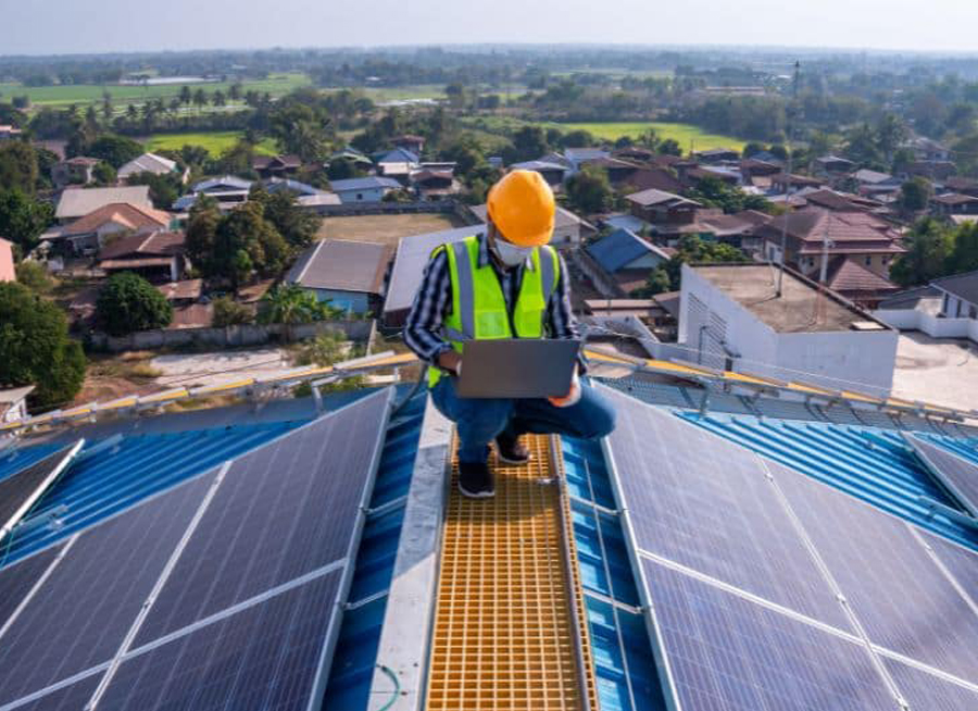 تكنولوجيا الطاقة الشمسية المركزة: استكشاف أحدث التطورات والإمكانات