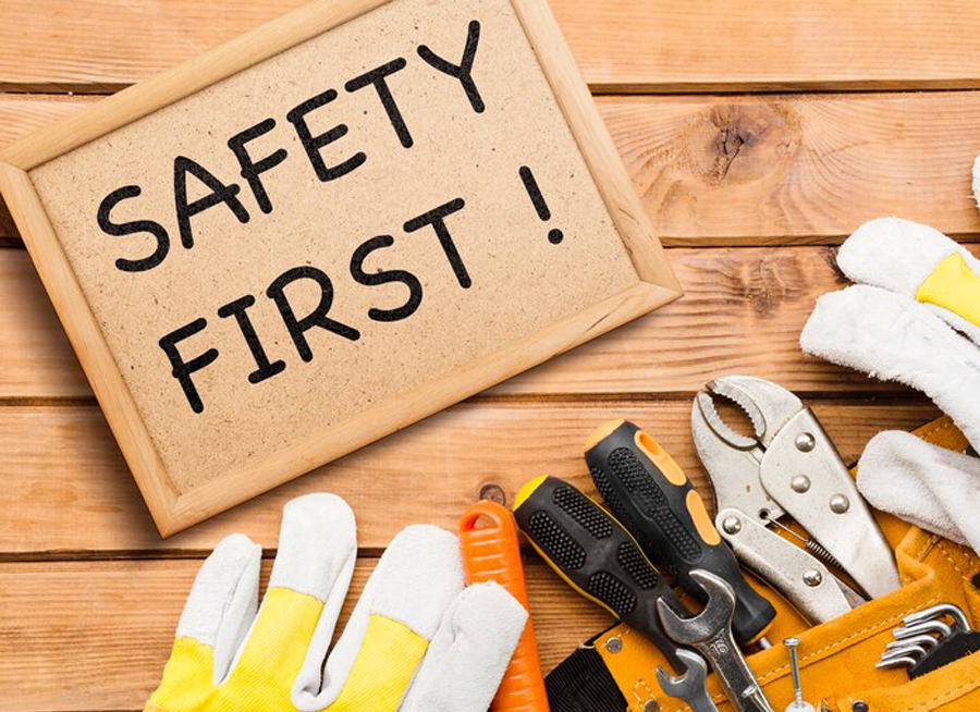 دورات السلامة والصحة المهنية: دليلك الشامل لتعزيز الأمان في بيئة العمل