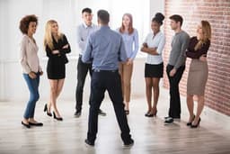 مهارات التواصل الإداري الفعّال