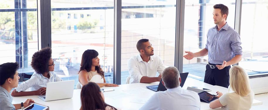 أهمية تطوير المهارات والخبرات: استكشف أهم الدورات التدريبية في دبي