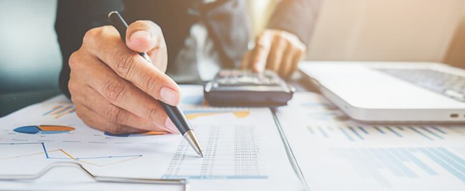 كيف تختار دورات المحاسبة المناسبة لك؟