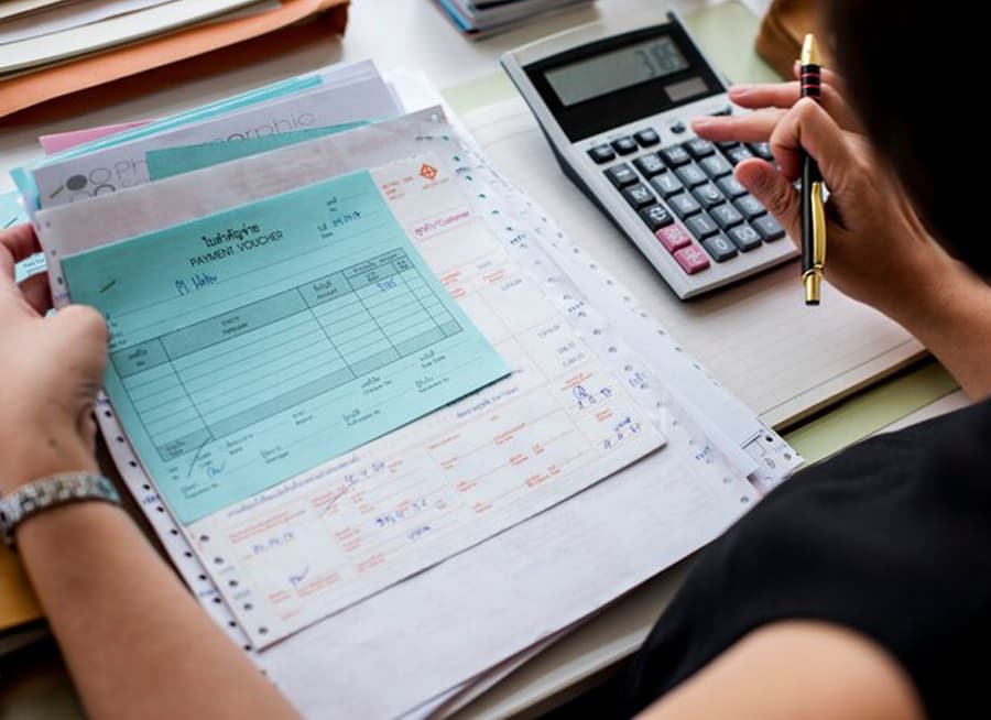 كيف تختار دورات المحاسبة المناسبة لك؟