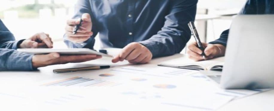 طرق تقييم الشركات: الكشف عن القيمة الحقيقية لكيانات الأعمال