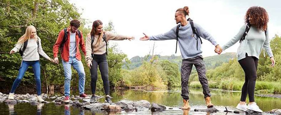 تنمية الوعي الاجتماعي: تعزيز التعاطف والتفاهم في العلاقات