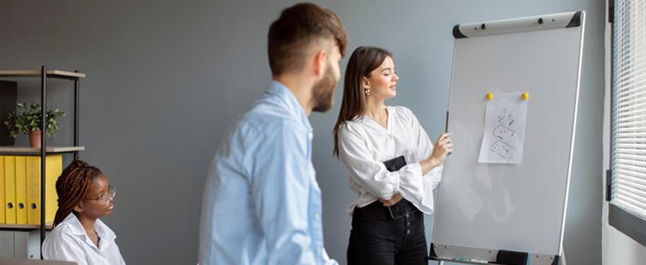 دورة تدريب المدربين: كيف تصبح مدربًا محترفًا يلهم الآخرين؟