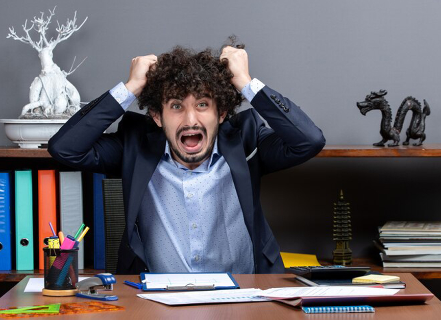 الاحتراق الوظيفي وصحة الموظف: التداعيات والتدابير الوقائية