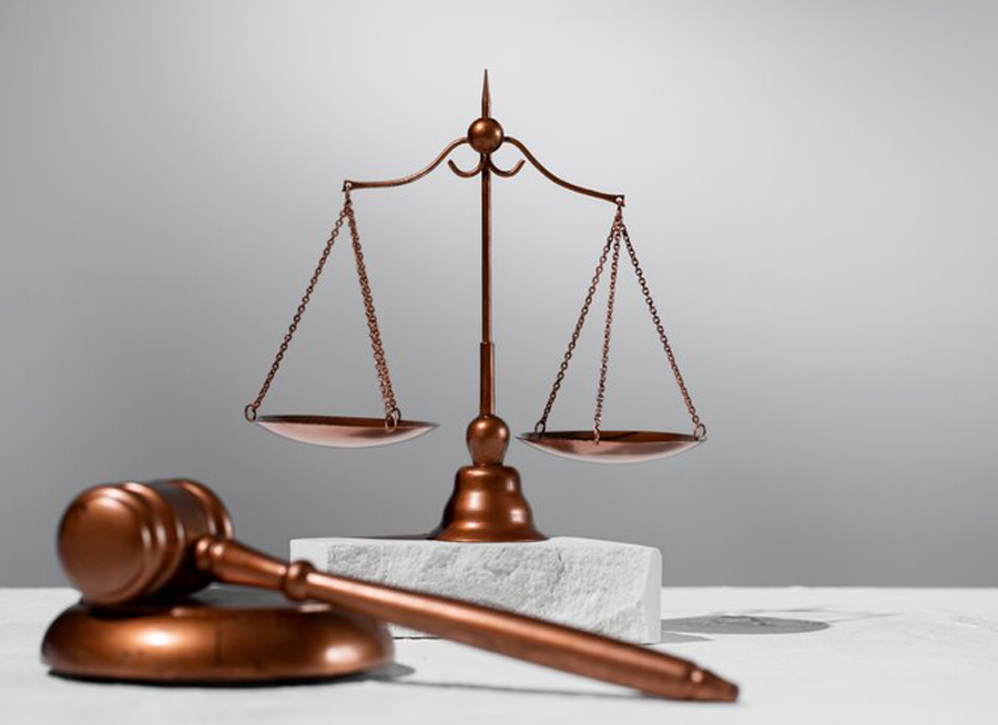 دورات قانونية في دبي: دليلك لتعزيز مهاراتك في المجال القانوني