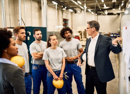 أهمية التدريب المهني في تحسين أداء الشركات