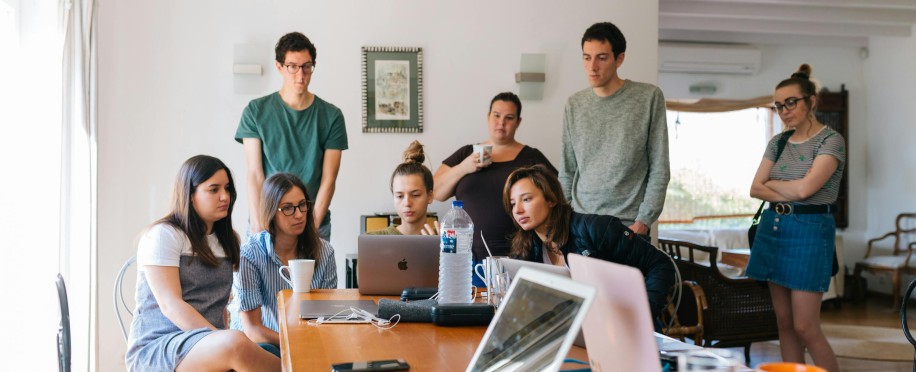 ما هي أفضل دورات تدريبية في الإدارة والقيادة في الإمارات؟