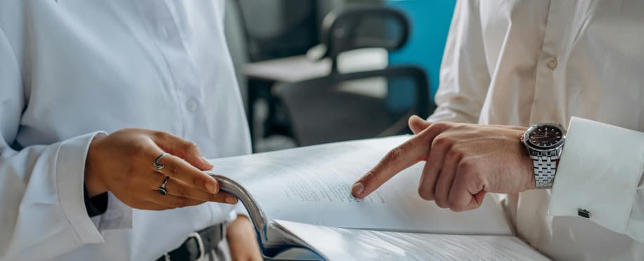 ما هي المواضيع التي يغطيها كورس محاسبة مالية؟