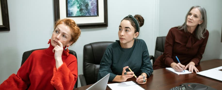 لماذا يحتاج المديرون التنفيذيون إلى التفكير الناقد أكثر من أي وقت مضى؟