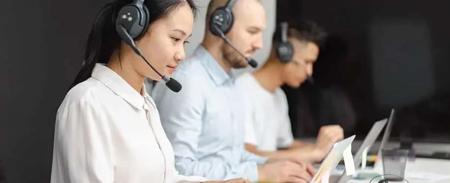 تدريب خدمة العملاء في دبي: التميز في عاصمة السياحة والأعمال