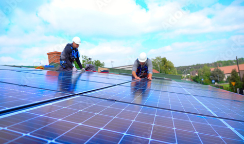 تكنولوجيا الطاقة الشمسية المركزة: استكشاف أحدث التطورات والإمكانات